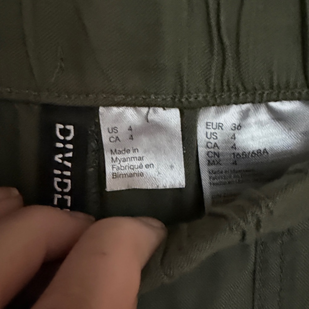 Divided by H&M Hunter Green Joggers – Size 4 - Picture 2 of 5